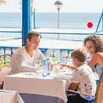 Отель Royal Family Club