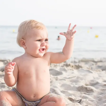 Royal Family Club Сон-Боу