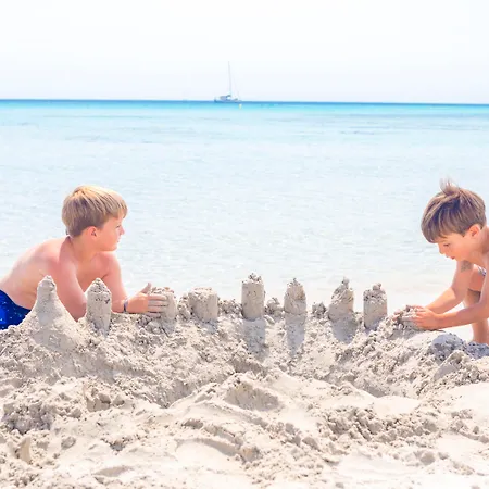 Royal Family Club 4* Сон-Боу