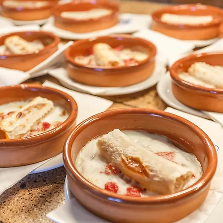 Отель Royal Family Club