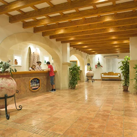 Royal Family Club Сон-Боу