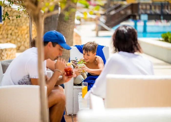 Royal Family Club Son Bou