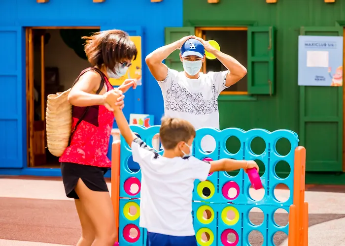 Royal Family Club Hotel Son Bou