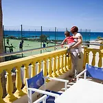 Royal Family Club Hotel