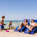 Royal Family Club 4*