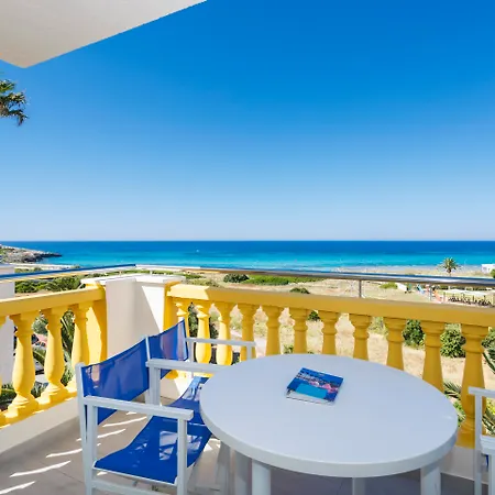 Royal Family Club Hotel 4*