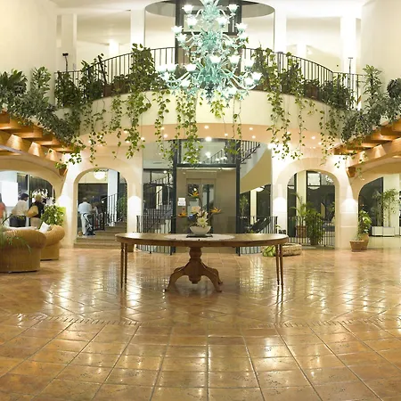 Hotel Royal Family Club 4*