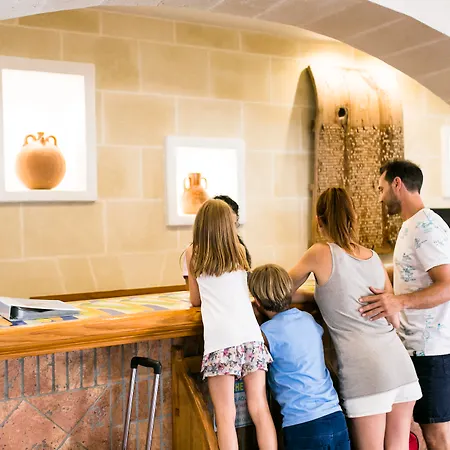 Hotel Royal Family Club 4*