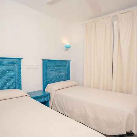 Hotel Royal Family Club