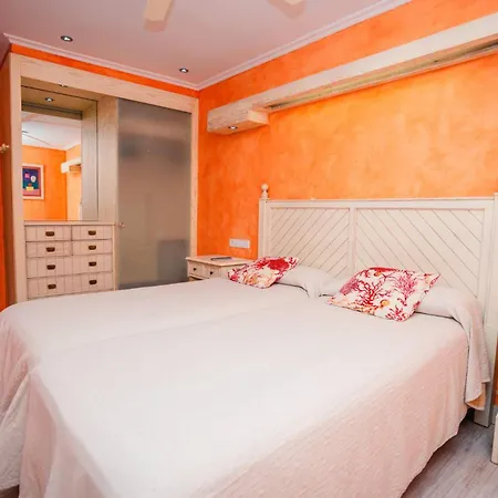 Royal Family Club Hotel