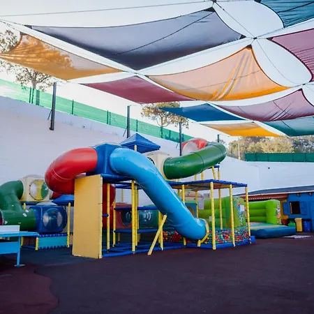 Royal Family Club Hotel Son Bou