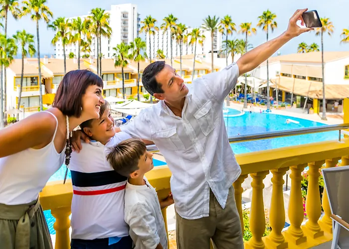 Hotel Royal Family Club