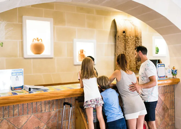 Hotel Royal Family Club